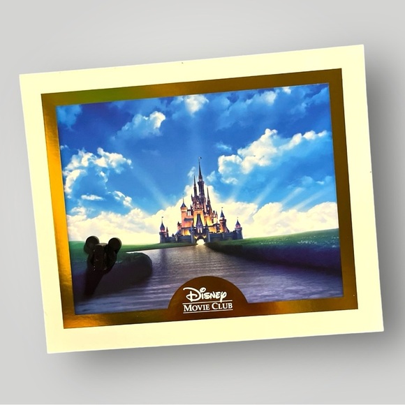 Disney Inside Out “Joy” Pin Movie Club VIP Exclusive - Picture 5 of 6